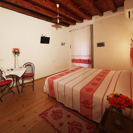 Note Sulla Piazza Bed and Breakfast Cagliari Eksteriør billede